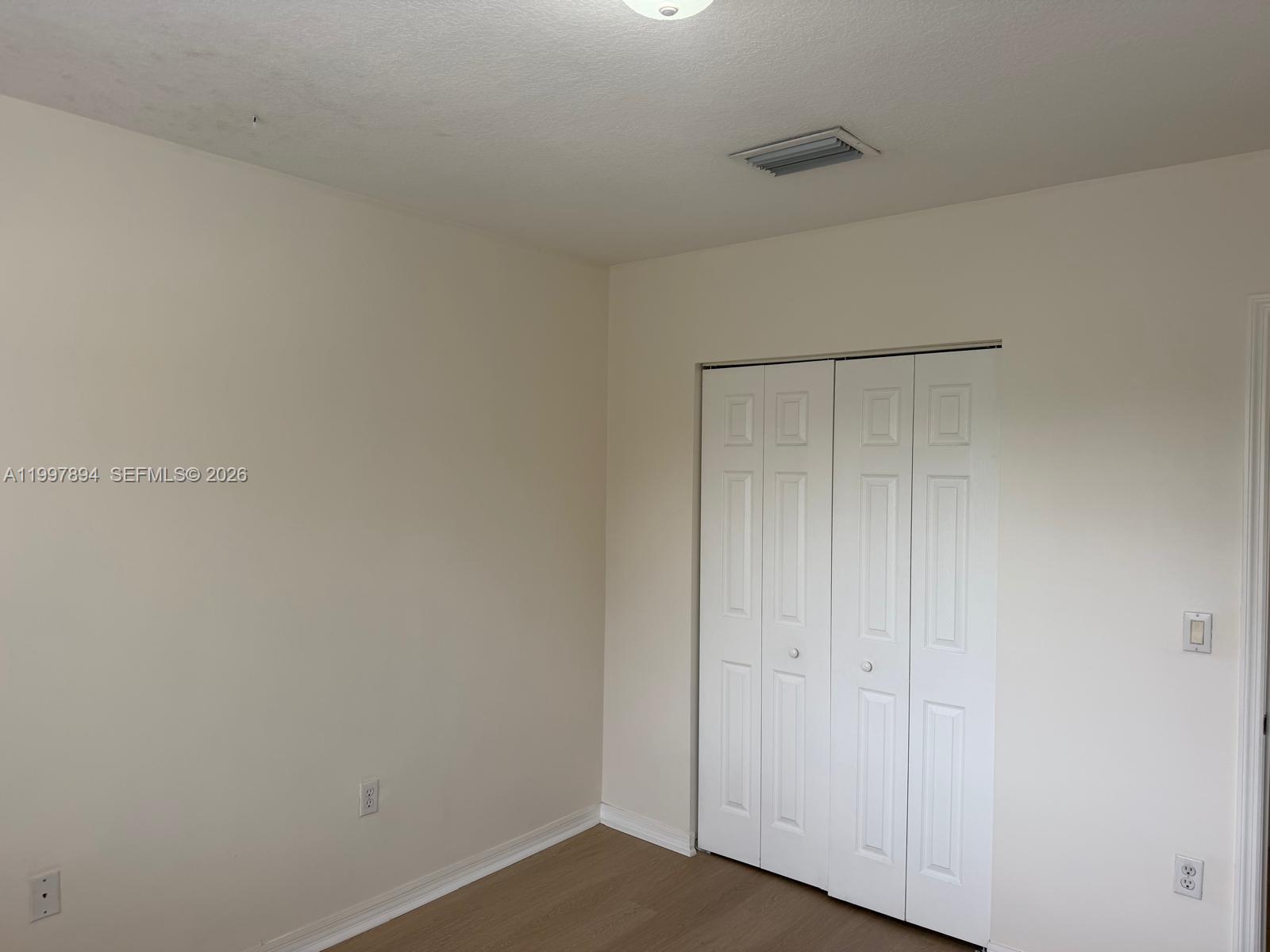 THE VILLAS AT SNAPPER VIL - Residential Lease