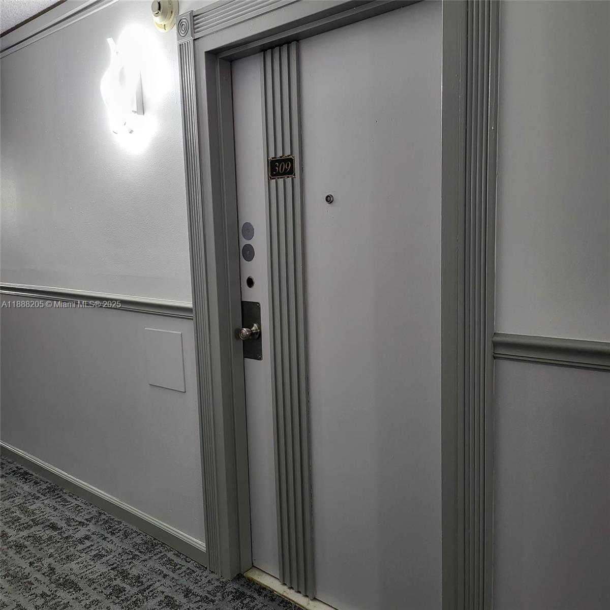 PLAZA OF AMERICAS CONDO P - Residential Lease