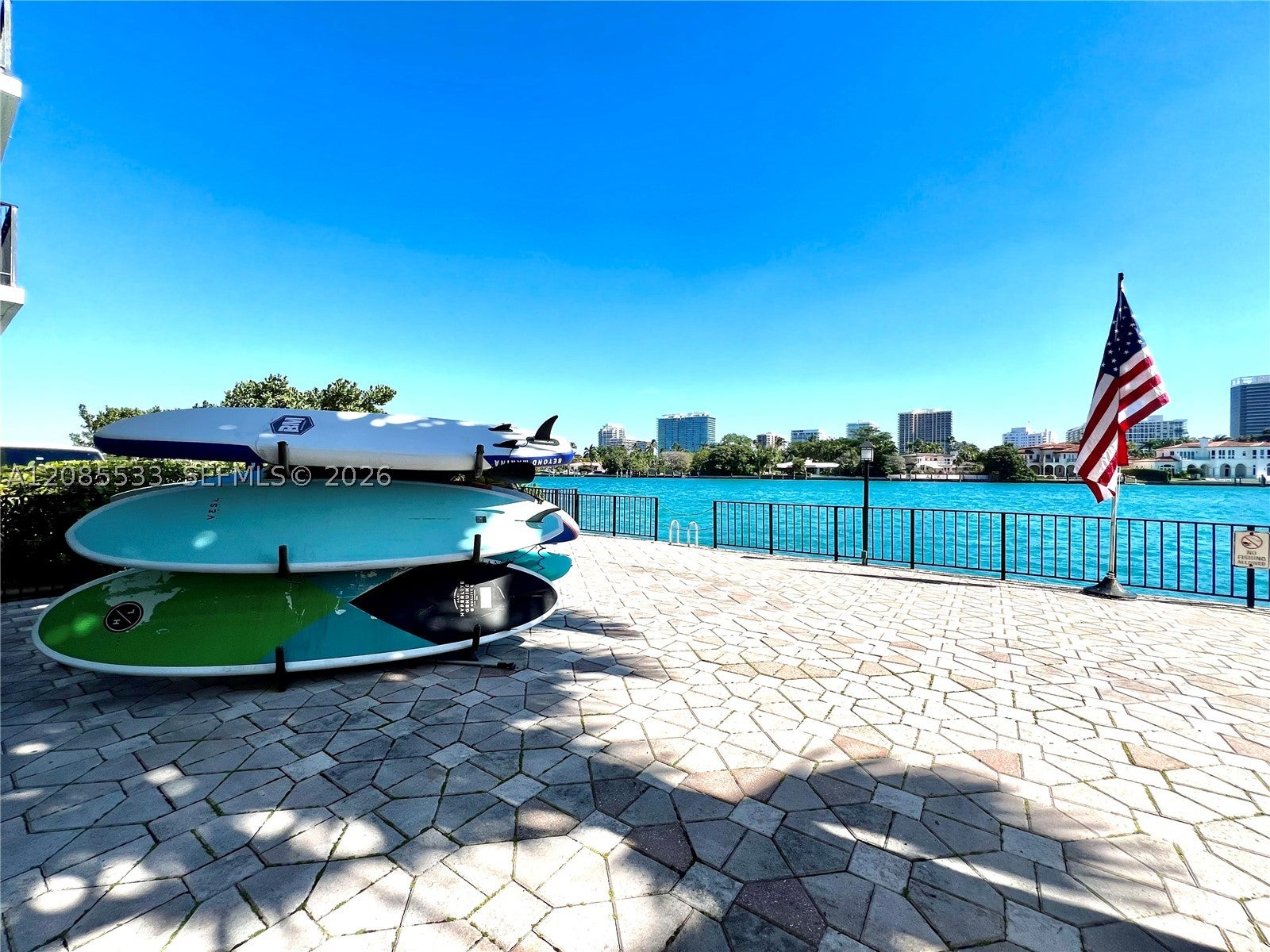 10101 E Bay Harbor Dr 301