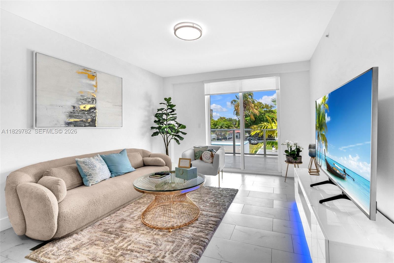 HOLLYWOOD - Residential