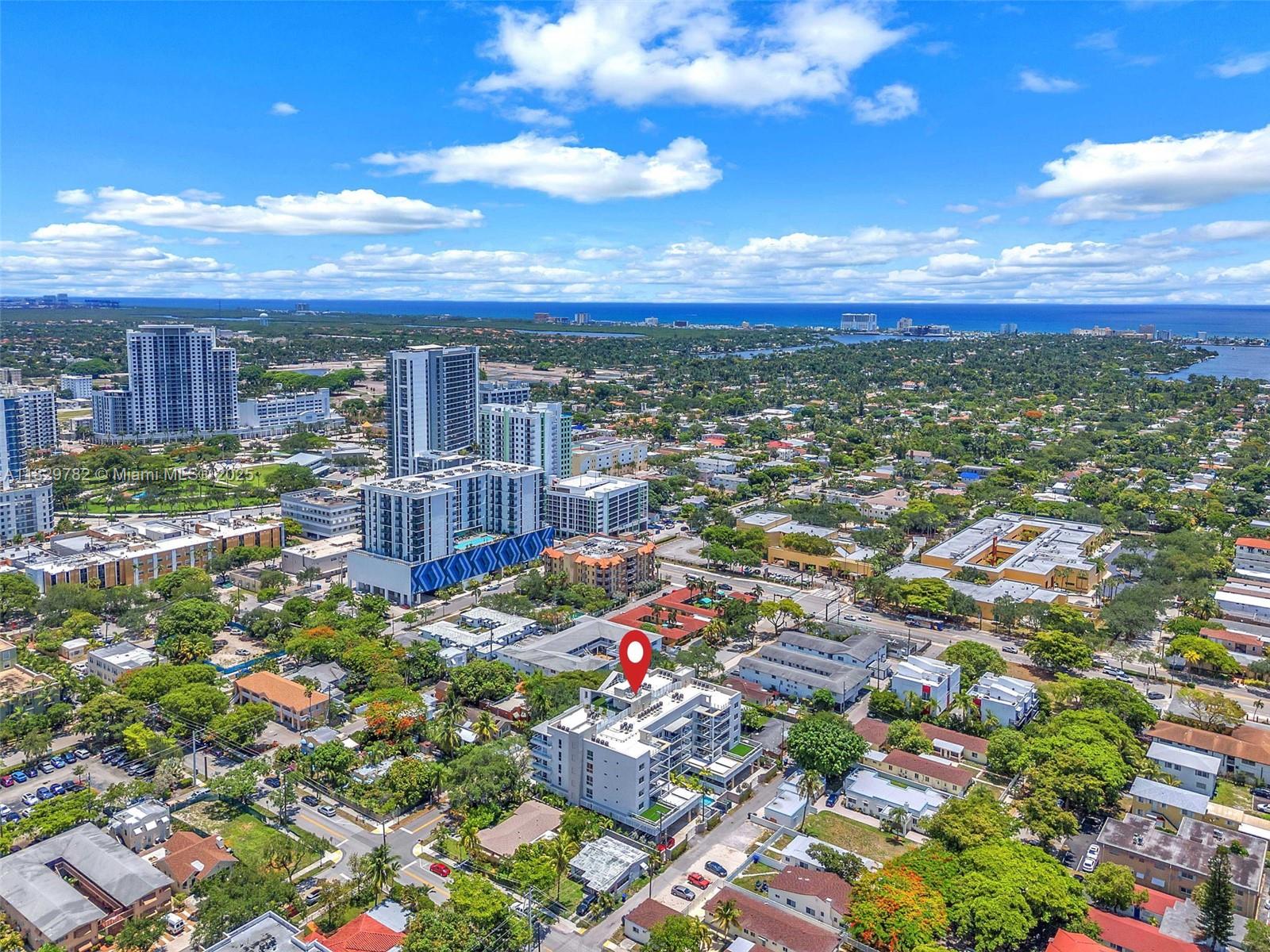 HOLLYWOOD - Residential