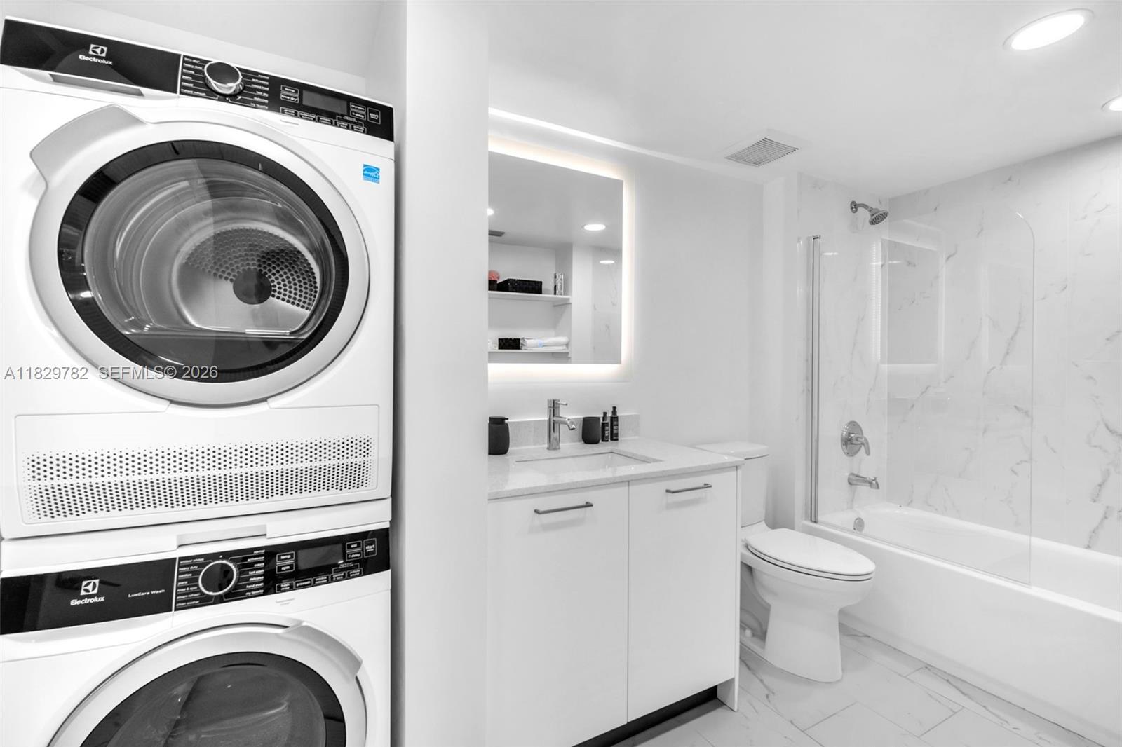 HOLLYWOOD - Residential