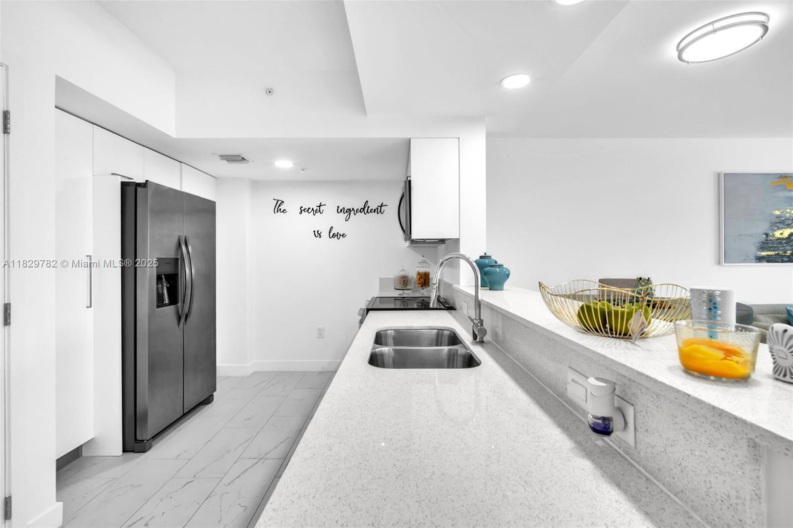 HOLLYWOOD - Residential