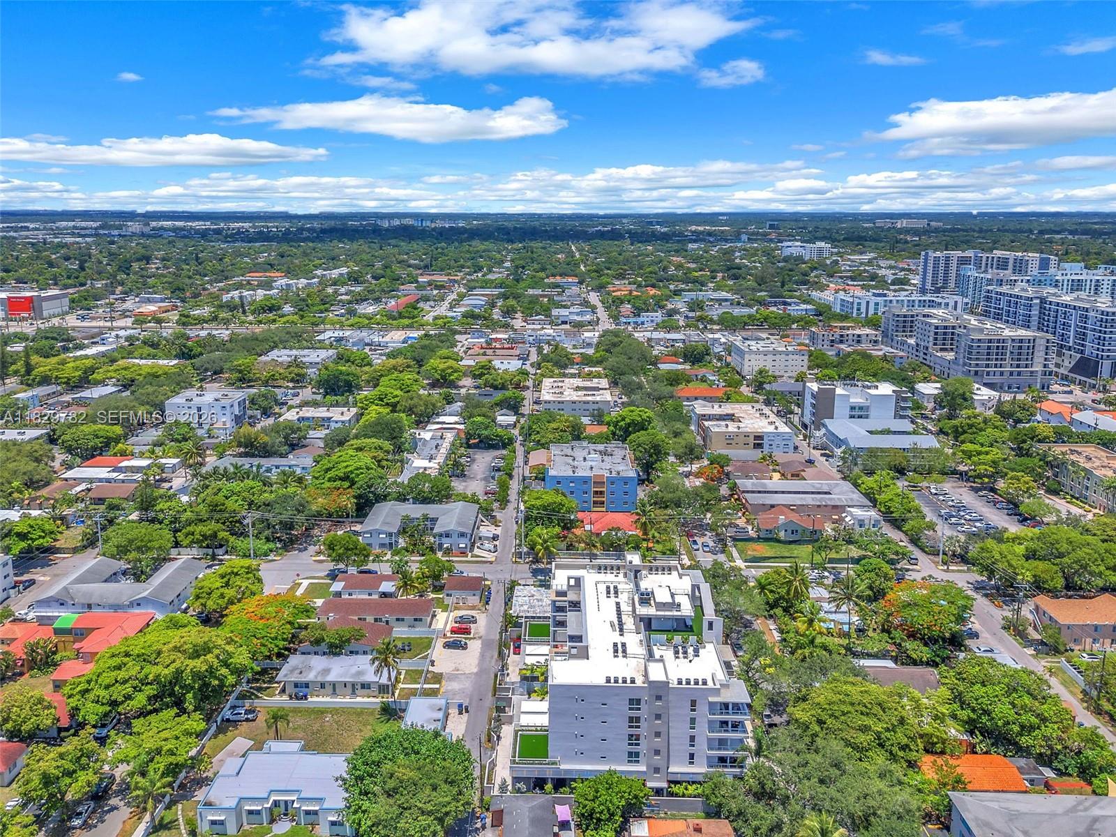 HOLLYWOOD - Residential