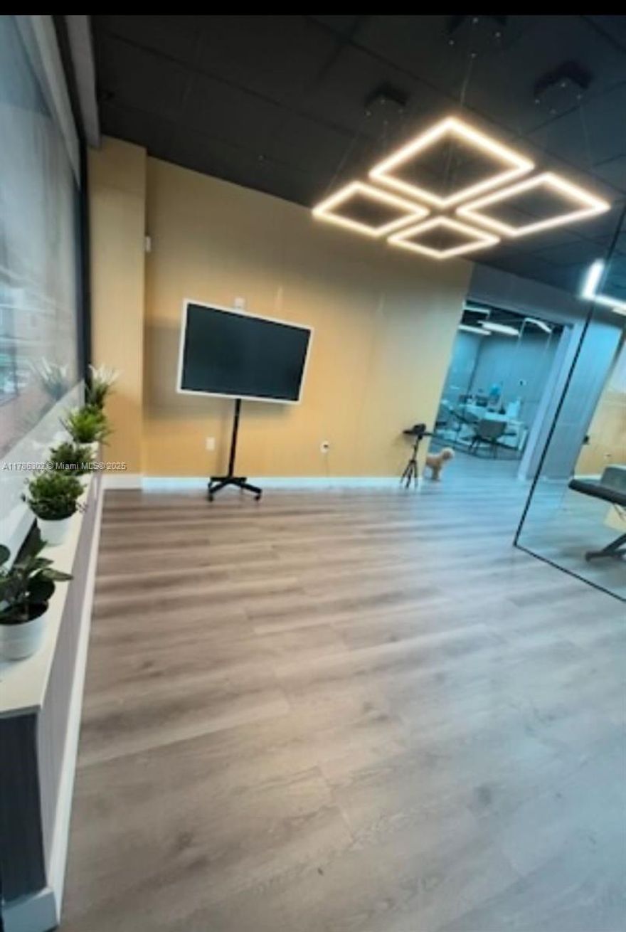 Spa for sale: Business opportunity
Located in West Miami
All spaces are currently rented, generating income in the monthly rent.
Ideal for investors or industry professionals looking for their own space.