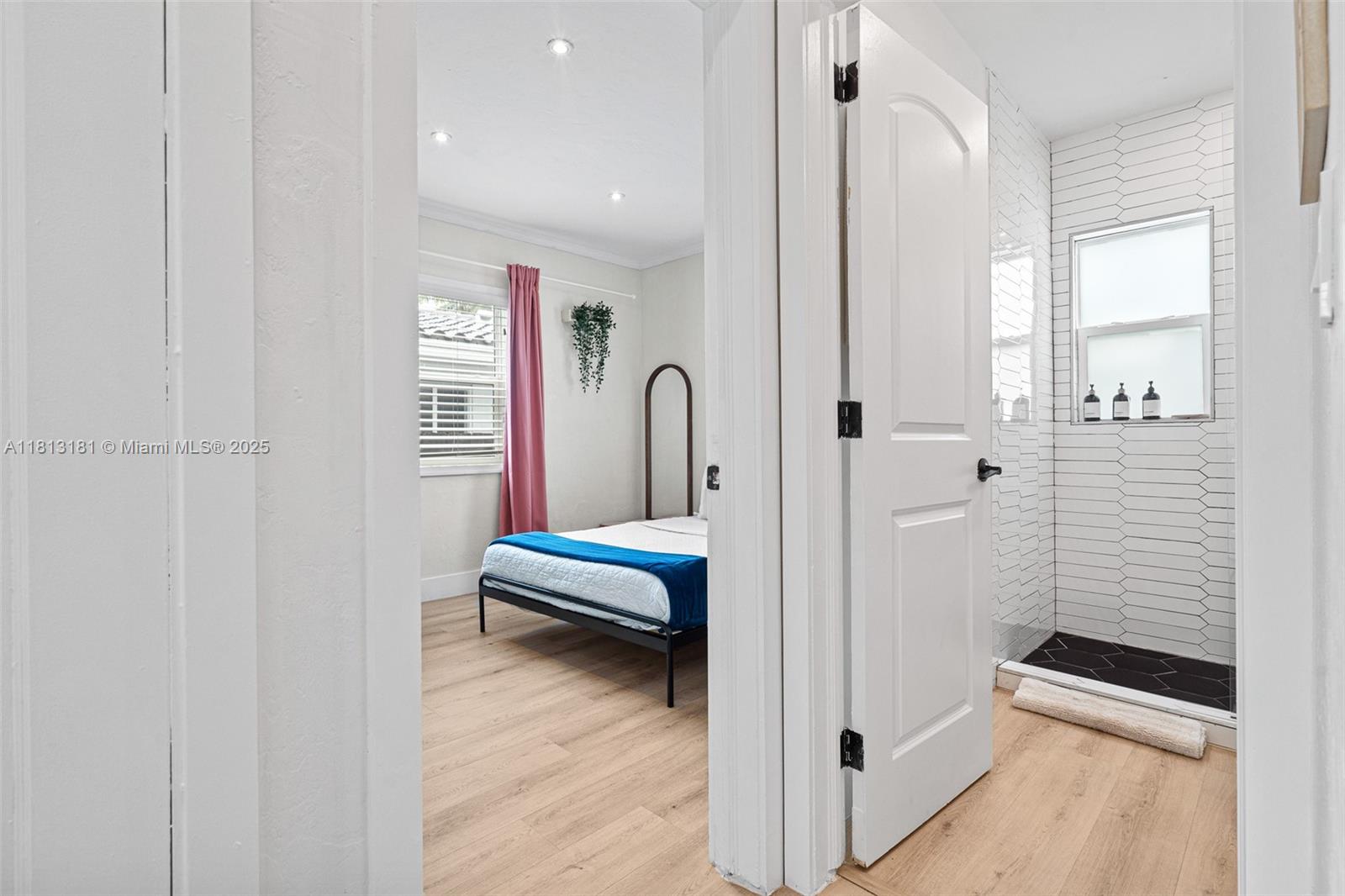 ST JAMES COURT - Residential