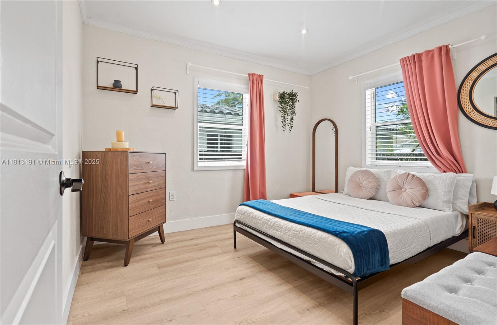ST JAMES COURT - Residential