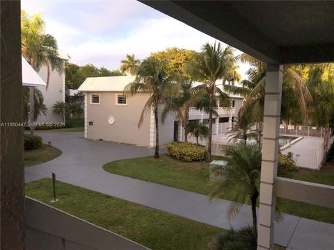 Photo of 17255 SW 95th Ave #153, Palmetto Bay, FL 33157 (MLS # A11950447)