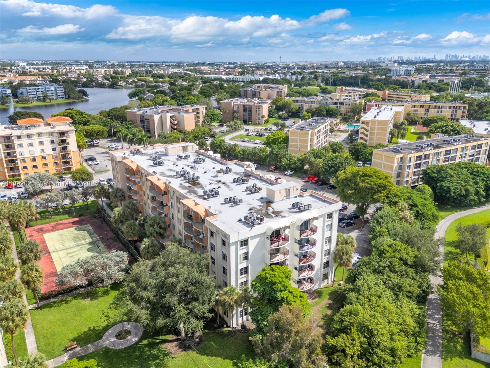 THE FOUNTAINS OF FONTAINE - Residential