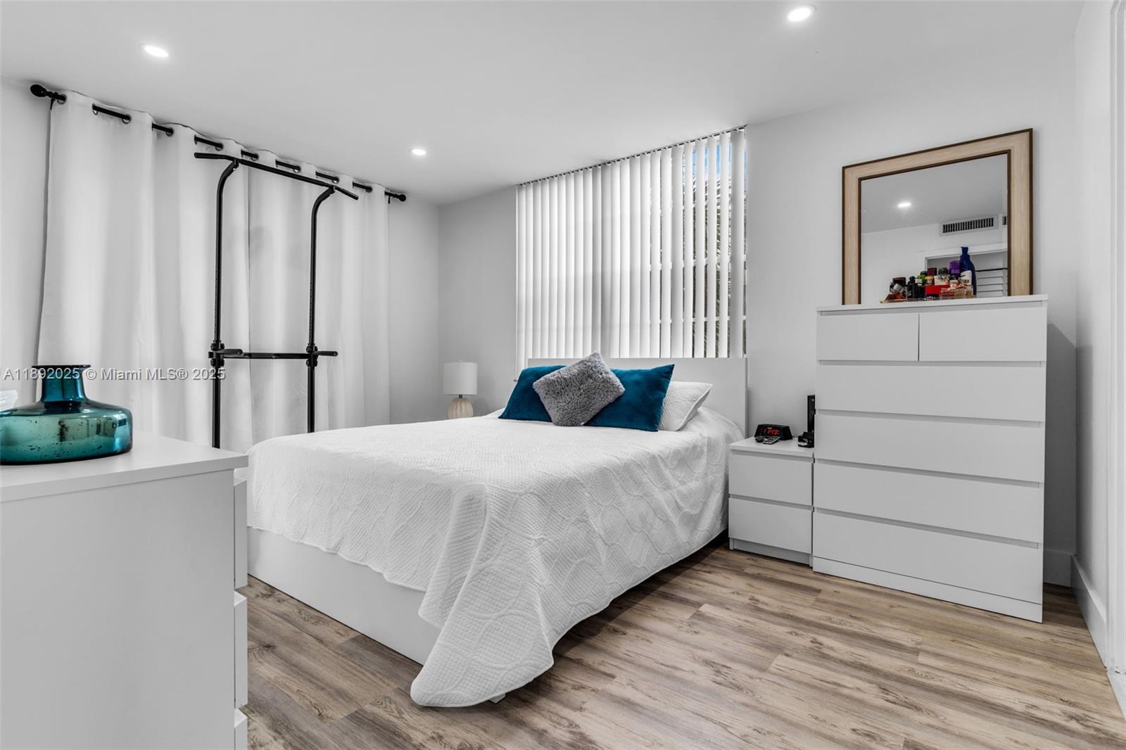 THE FOUNTAINS OF FONTAINE - Residential