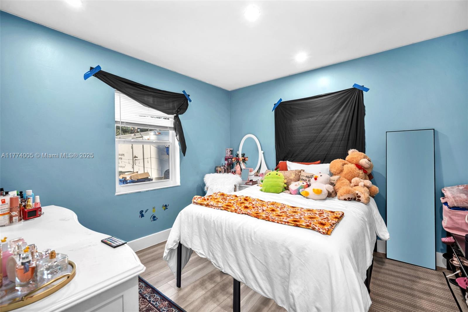 ANSONIA GARDENS - Residential