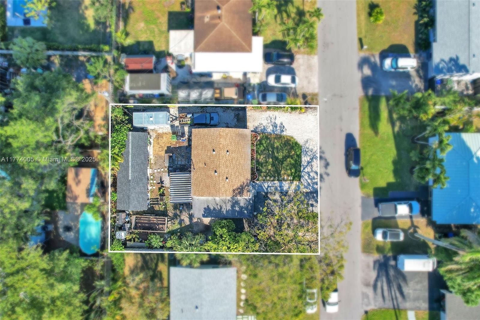 ANSONIA GARDENS - Residential