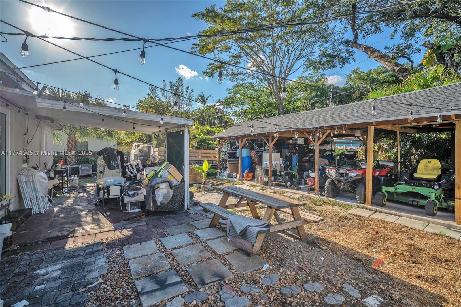 ANSONIA GARDENS - Residential