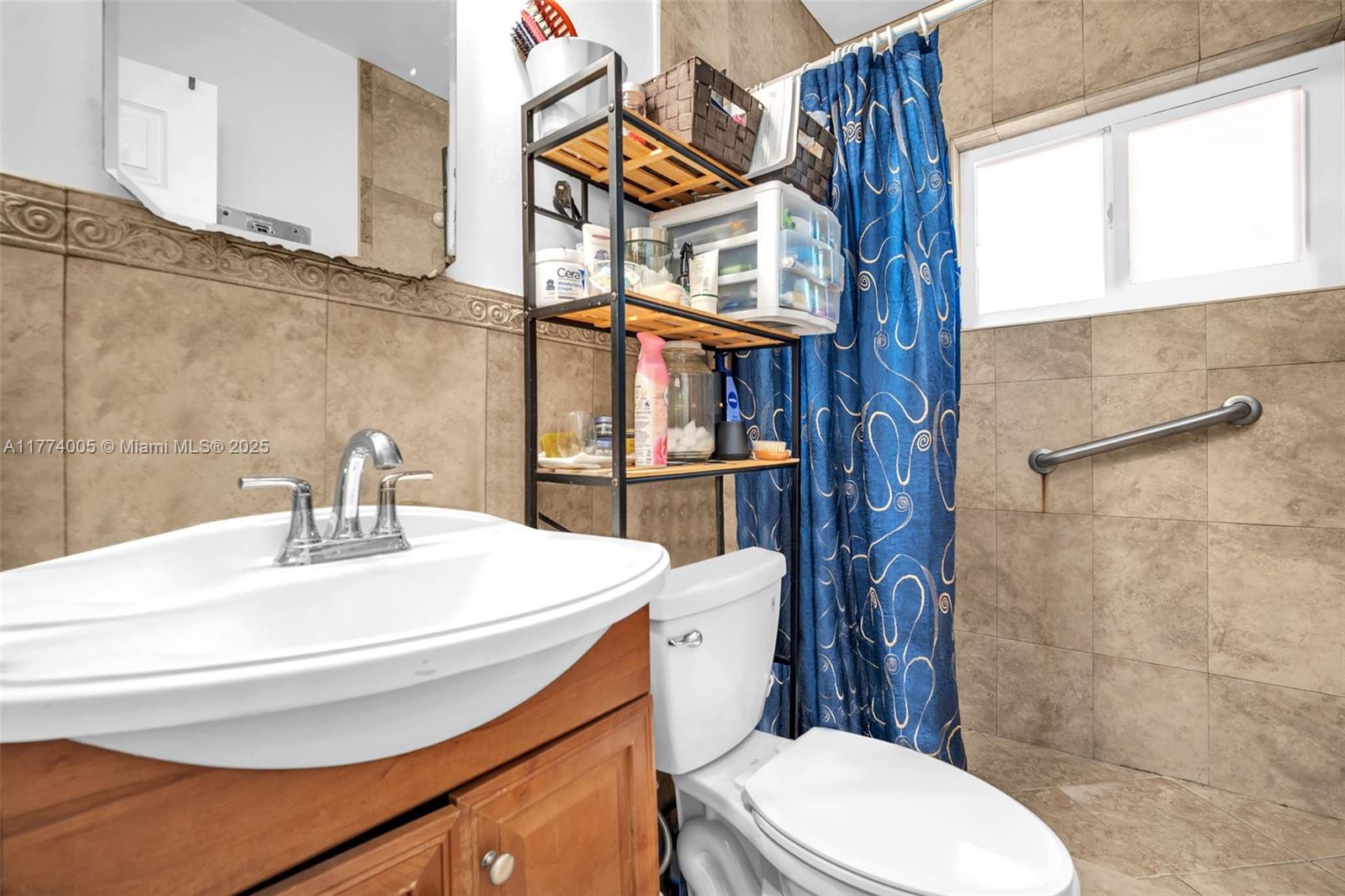 ANSONIA GARDENS - Residential