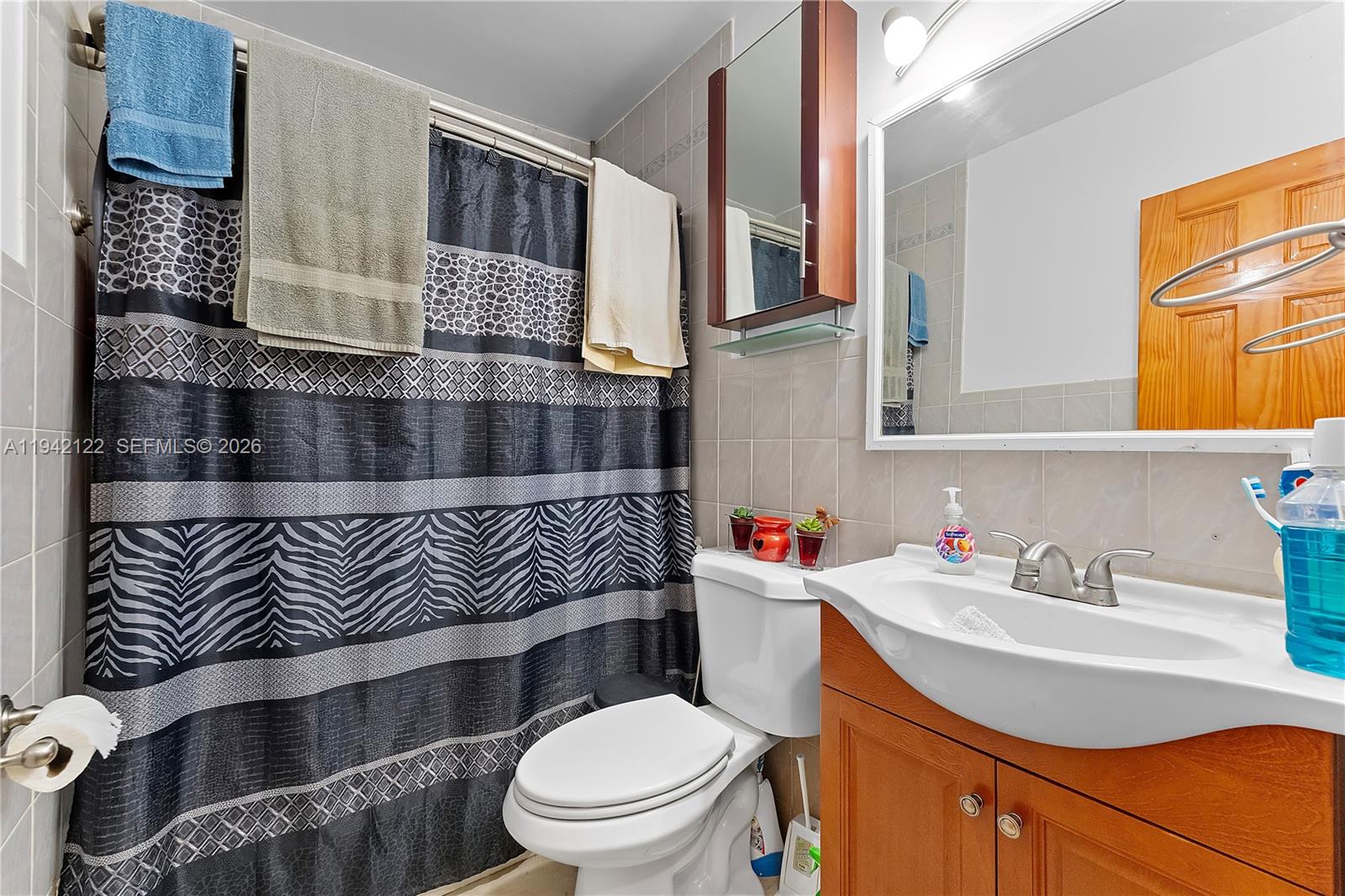 HMSTD LAKE PARK HOMES - Residential