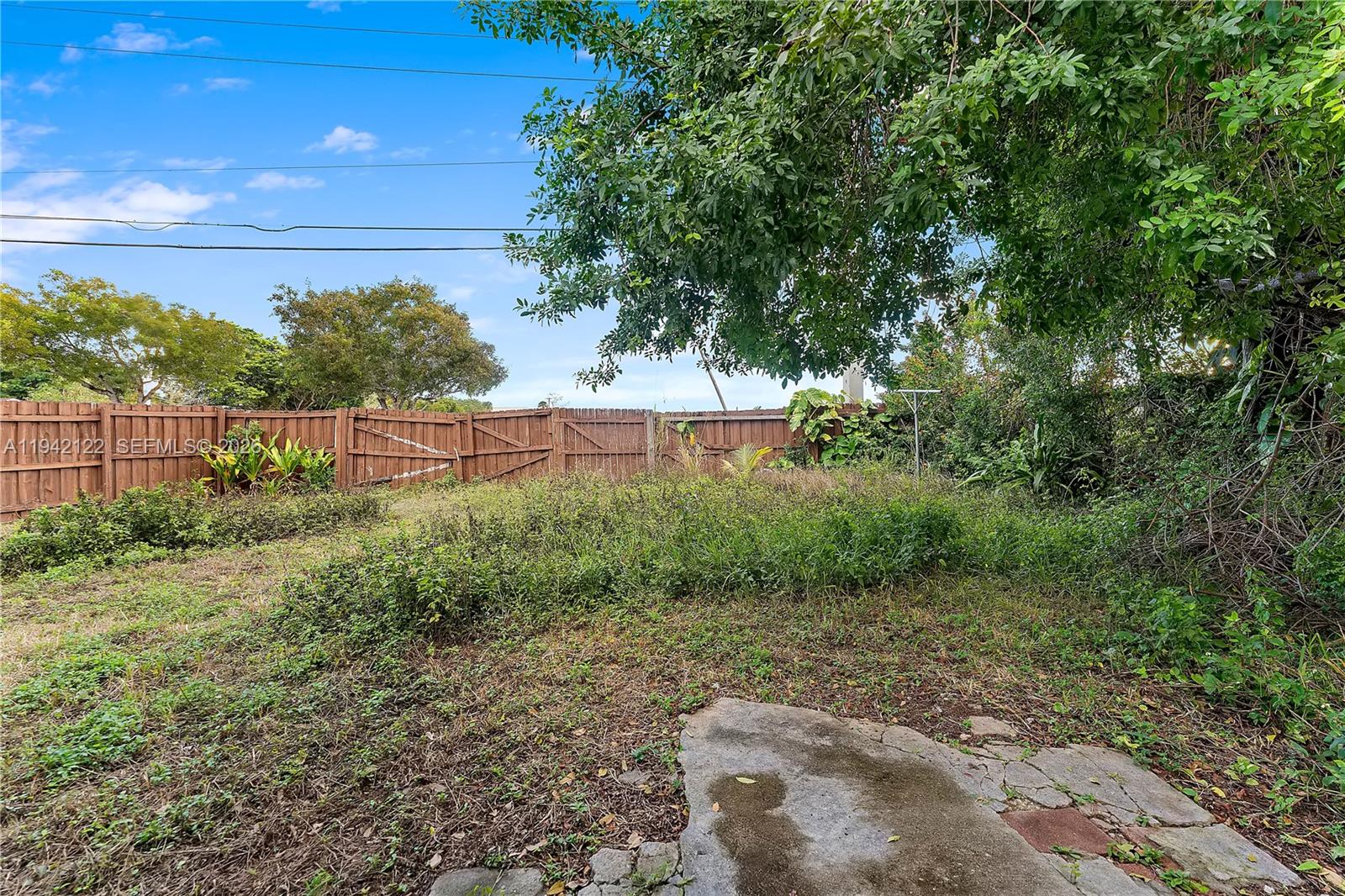 HMSTD LAKE PARK HOMES - Residential