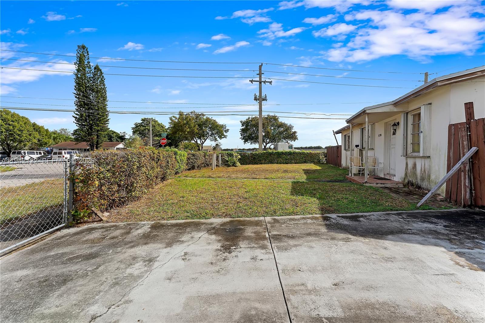 HMSTD LAKE PARK HOMES - Residential