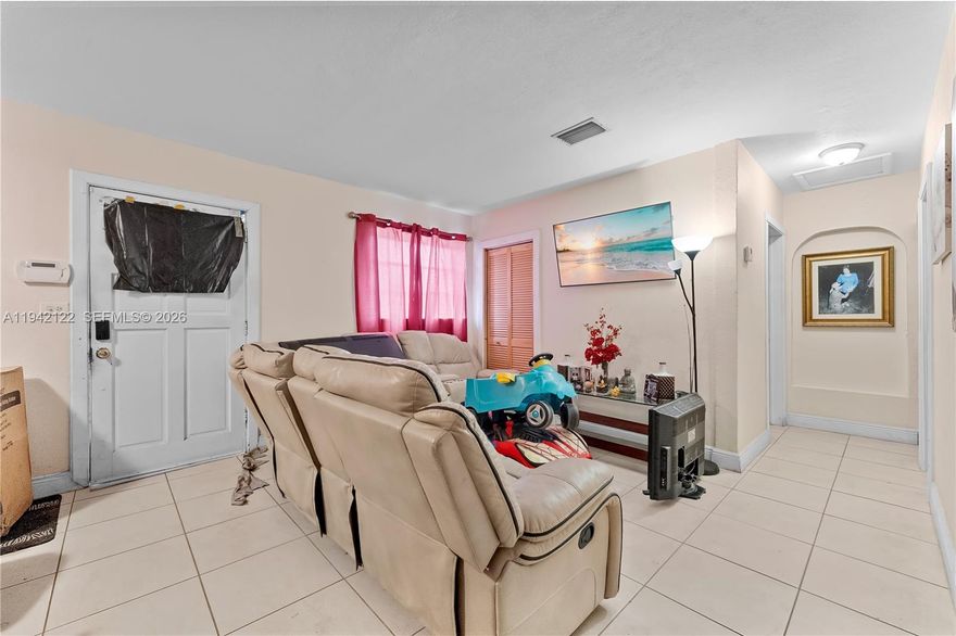 Cash or hard-money buyers only. Single-family home in Homestead offered AS-IS. Roof replaced less than 5 years ago. Property is a pre-foreclosure, and timing is important. Seller motivated for a fast, clean closing. Proof of funds required prior to scheduling showings.