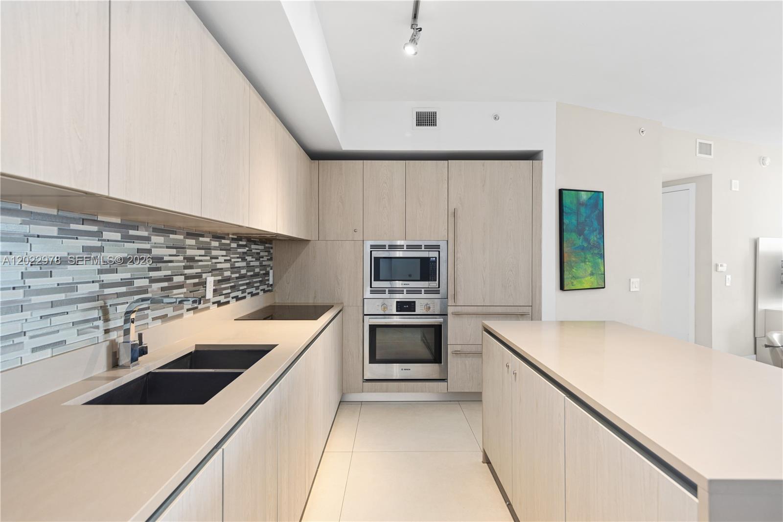 4111 SOUTH OCEAN DRIVE CO - Residential