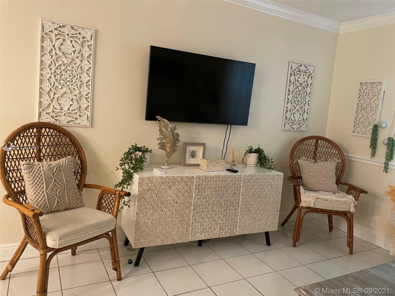 Mayfair apt co-op - Residential Lease