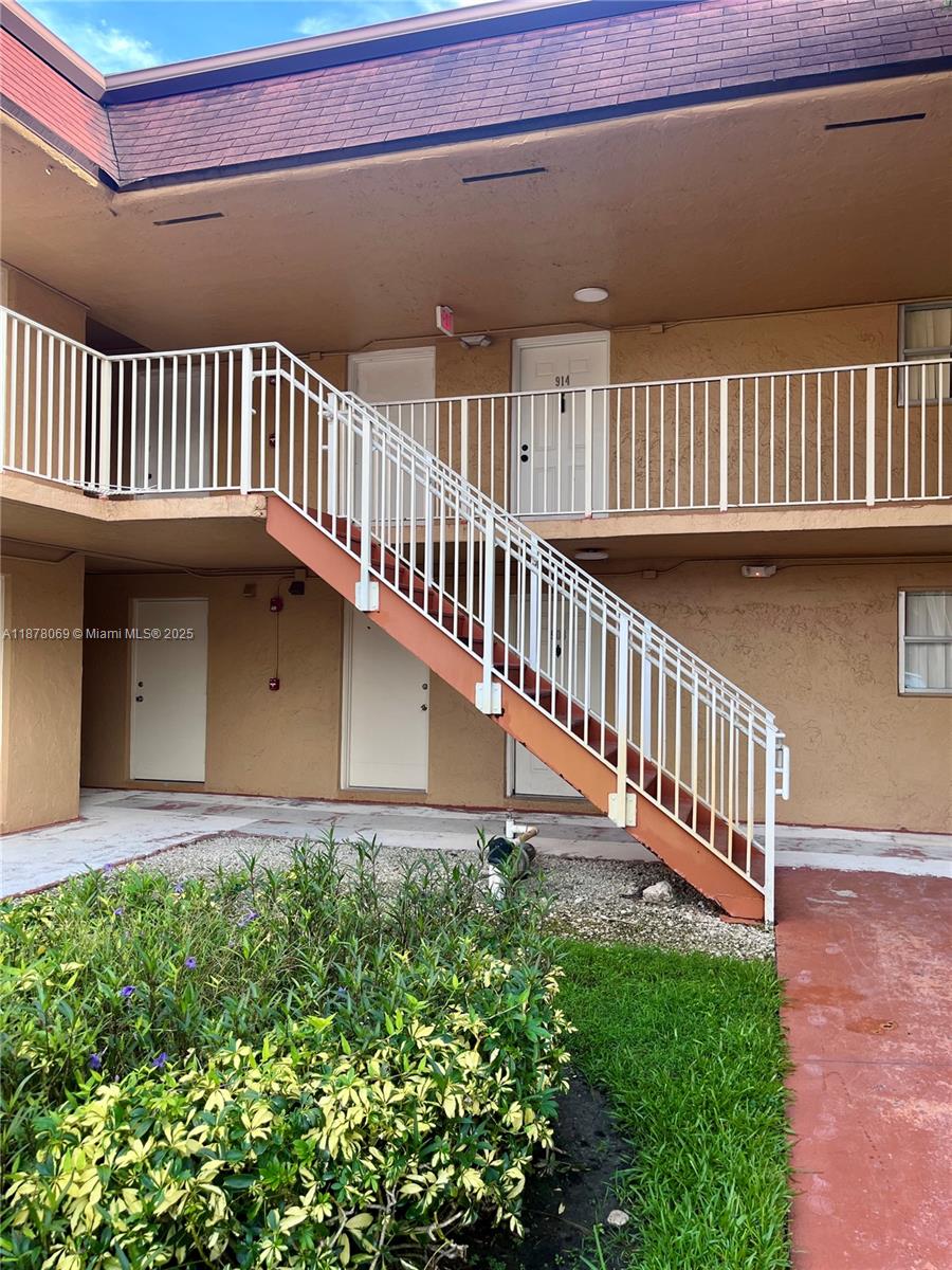 Comfortable and venvenient 1st-floor condo featuring 2 spacious bedrooms and 1 bathroom. Master room has access to the bathroom. Enjoy a private fenced patio ideal for entertaining and easy access to the building’s community pool and laundry room. Centrally located along Kendall Drive, just minutes from Baptist Hospital, Dadeland Mall, other shopping centers, restaurants, movie theaters, and public transportation. The community is family friendly. Convenient access to major highways and highly rated schools. Small pets welcome with a $250 fee.