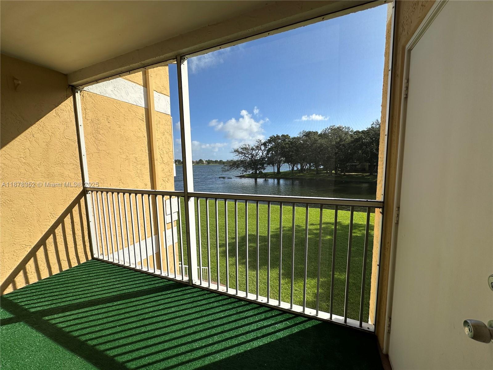 SAILBOAT POINTE CONDO - Residential