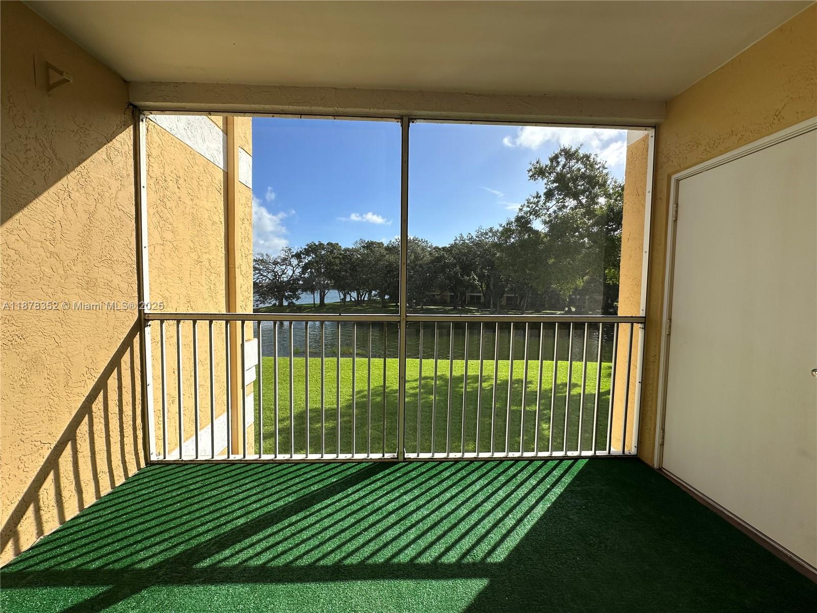 SAILBOAT POINTE CONDO - Residential