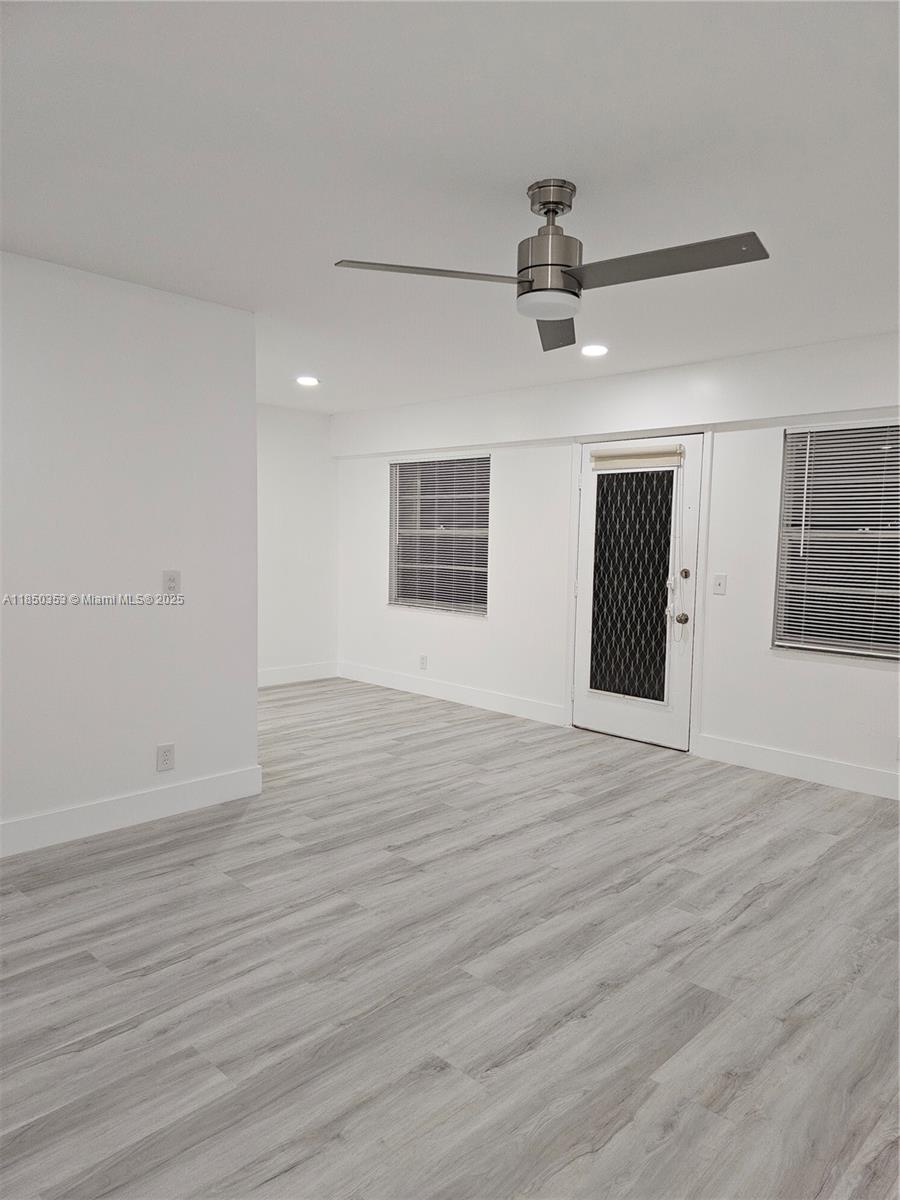 FANTASTIC 2 BEDROOMS, 1.5 BATHROOM REMODELED APARTMENT IN TOP FLOOR OVERLOOKING THE AMAZING GOLF COURSE WITH LAGOON, FEATURES, BRAND NEW VINYL FLOORING, BRAND NEW KITCHEN WITH NEW CABINETS AND NEW STAINLESS STEEL APPLIANCES, NEW CEILING FANS AND LAMPS. CLOSE TO PEMBROKE SHOPS, PEMBROKE LAKES MALL, I 75 EXPRESSWAY, RESTAURANTS, HOSPITALS AND MORE. BRING YOUR OFFER