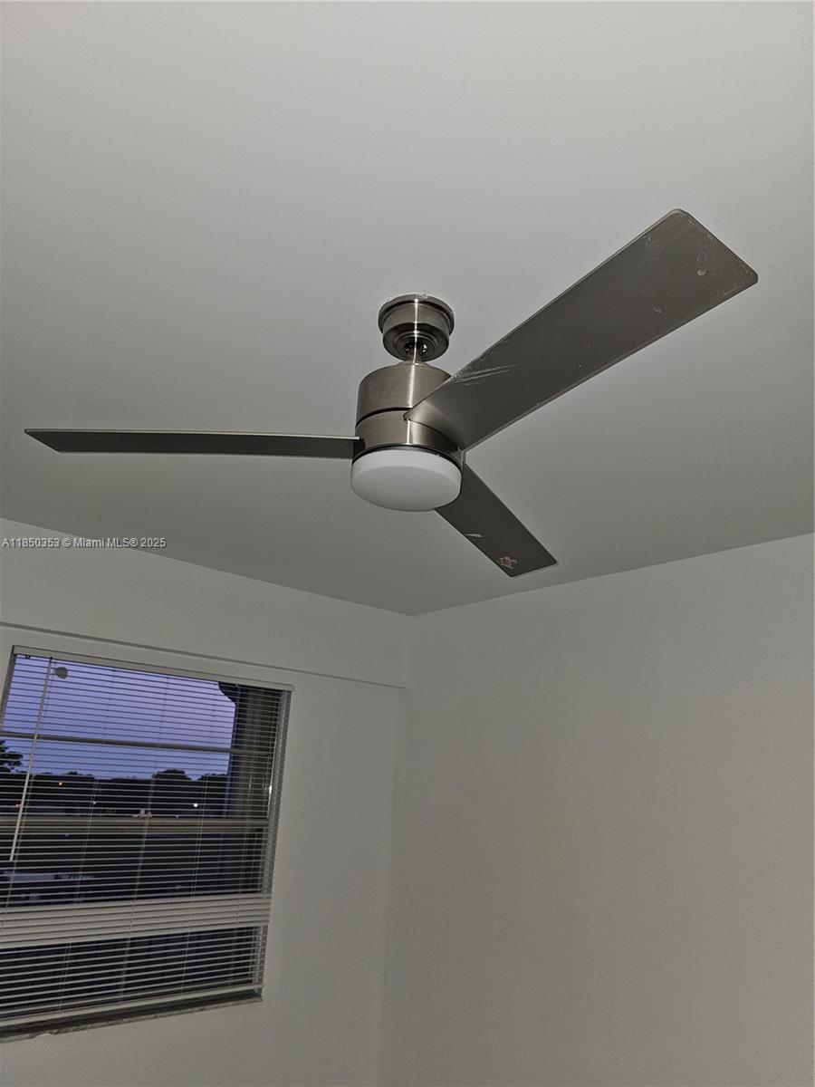 NEW HAMPTON AT CENTURY VI - Residential Lease