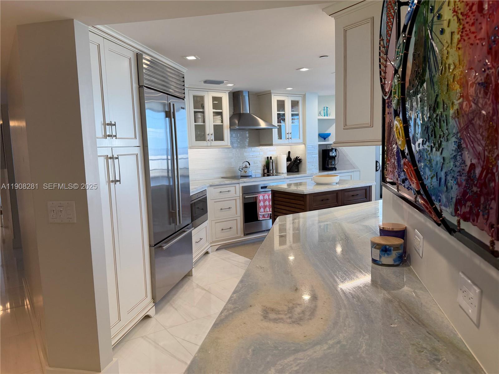 CORNICHE CONDO - Residential