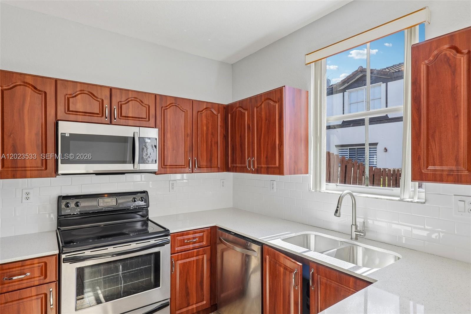 DORAL ISLES NORTH SEC TWO - Residential