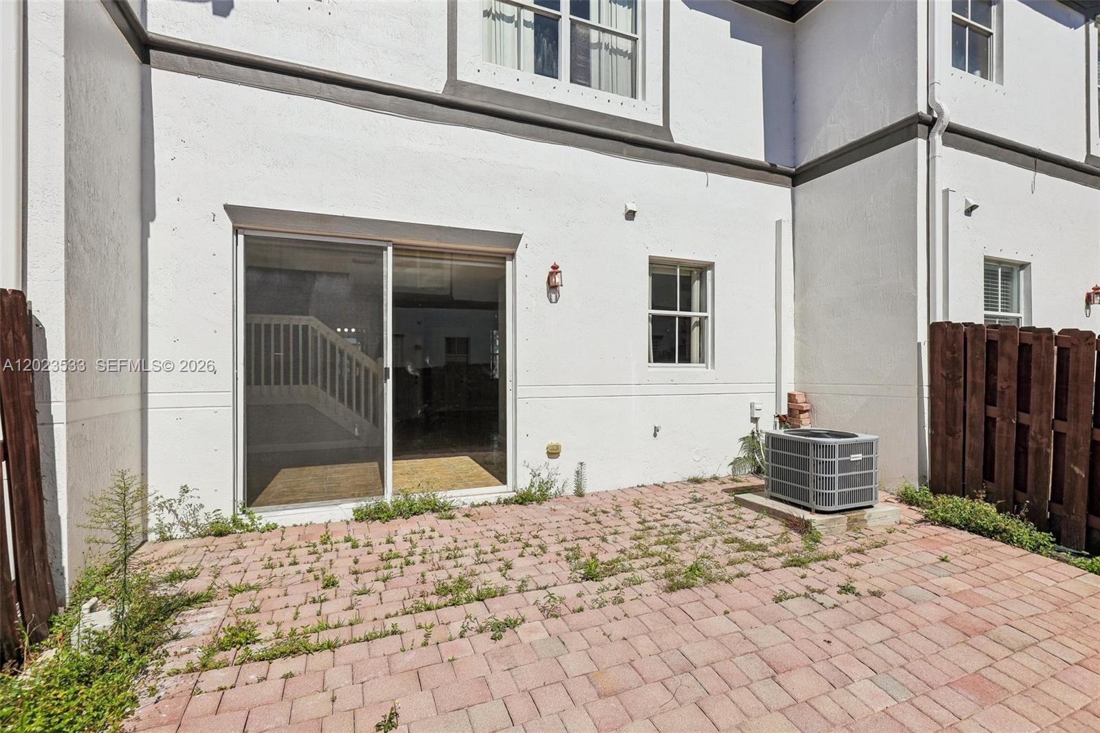 DORAL ISLES NORTH SEC TWO - Residential