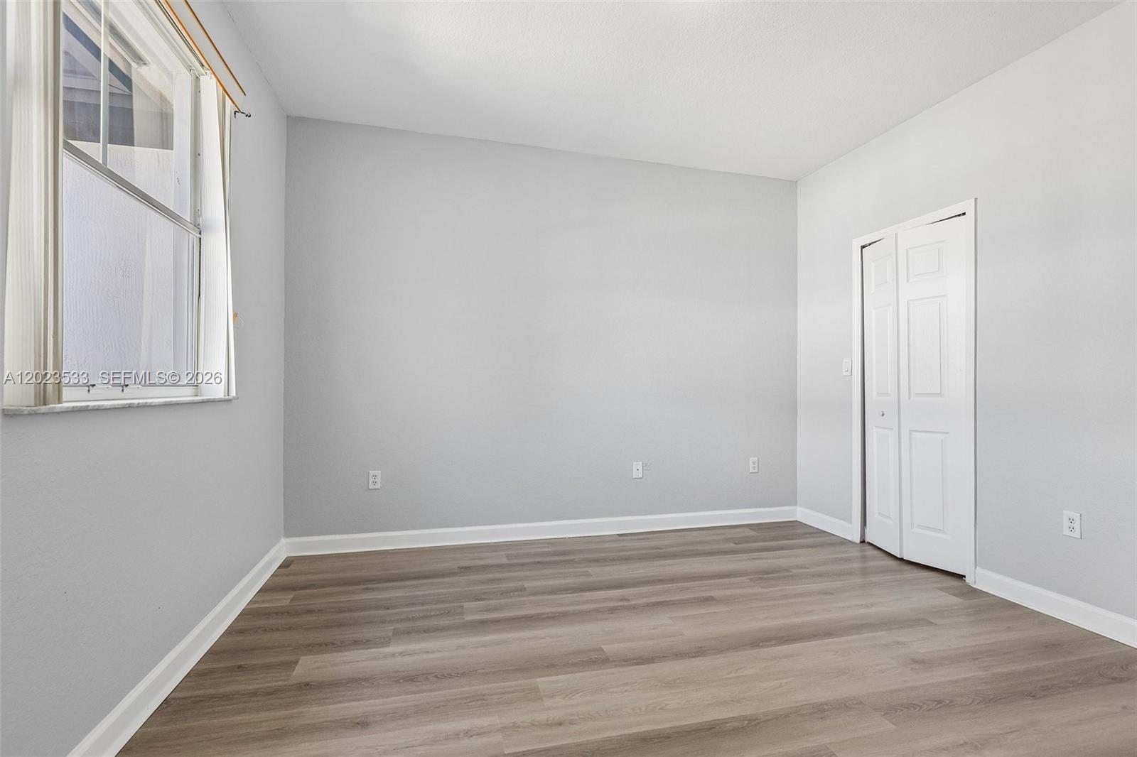 DORAL ISLES NORTH SEC TWO - Residential