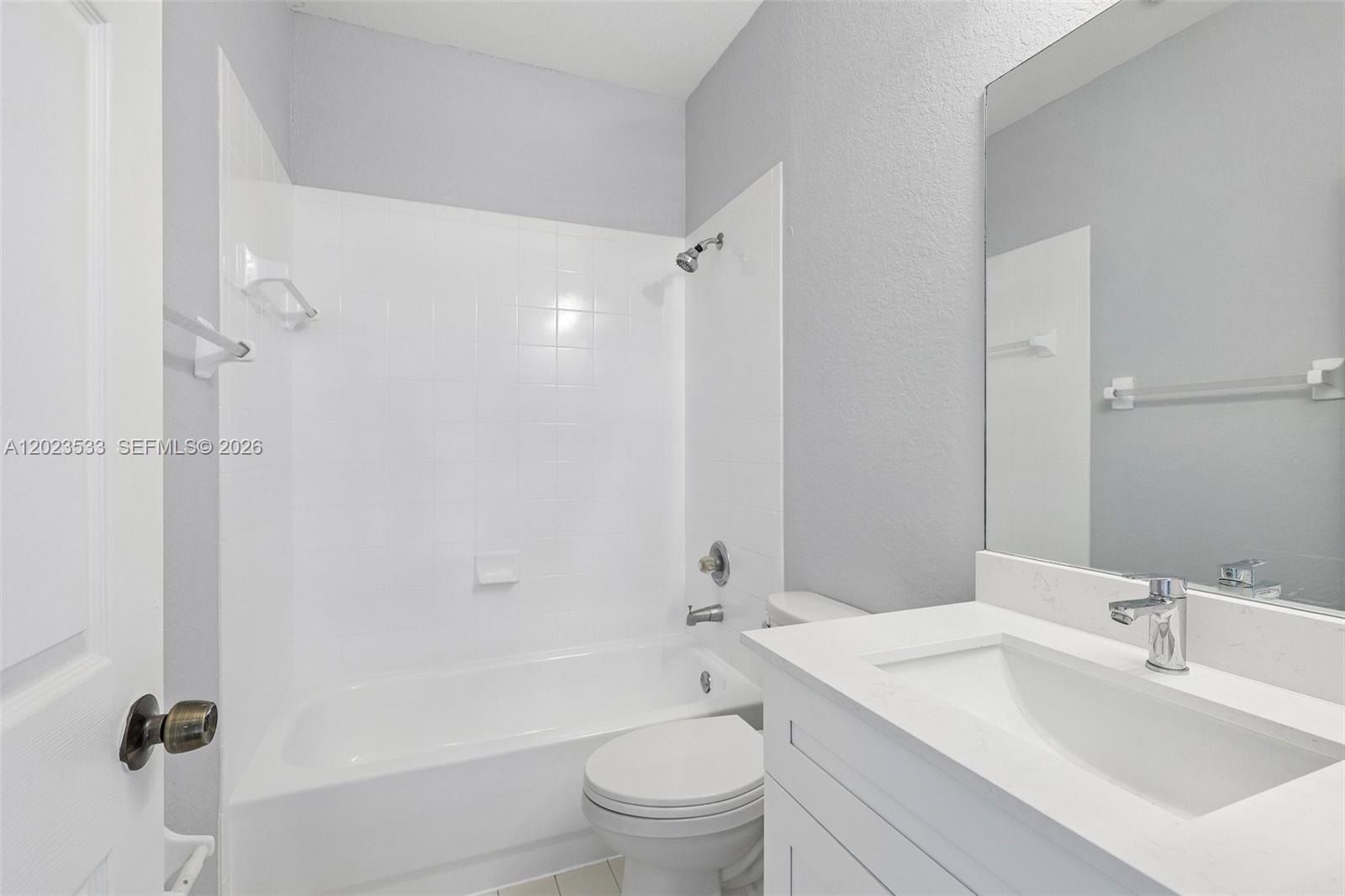 DORAL ISLES NORTH SEC TWO - Residential
