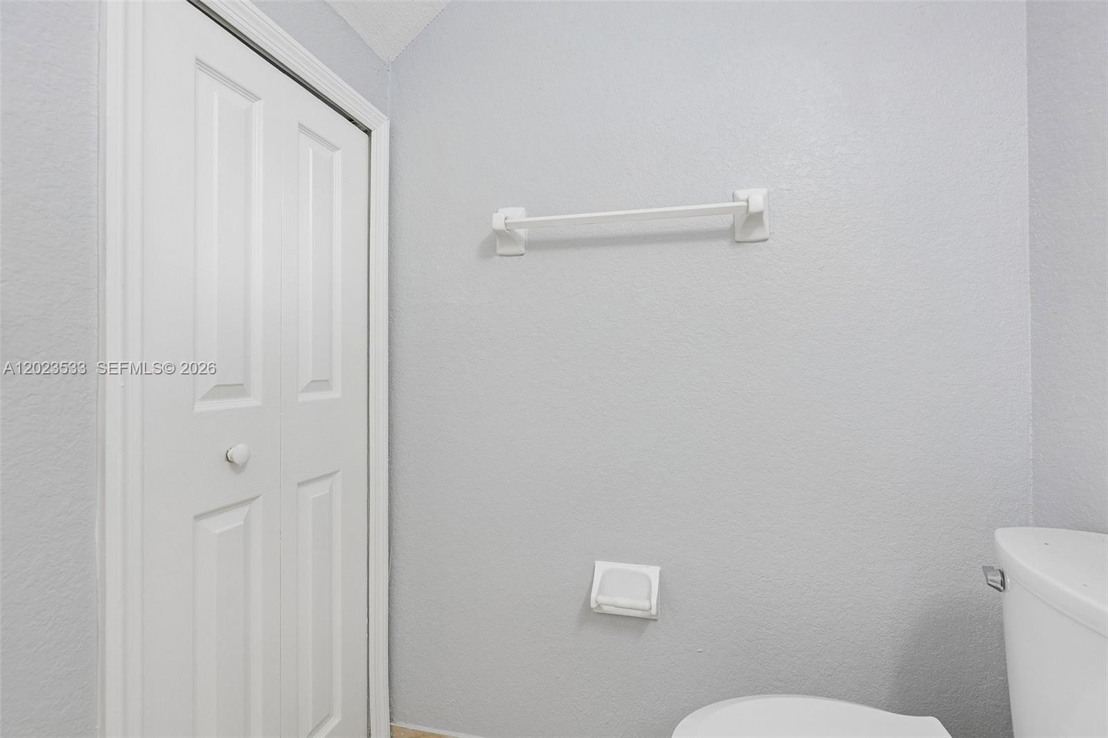 DORAL ISLES NORTH SEC TWO - Residential