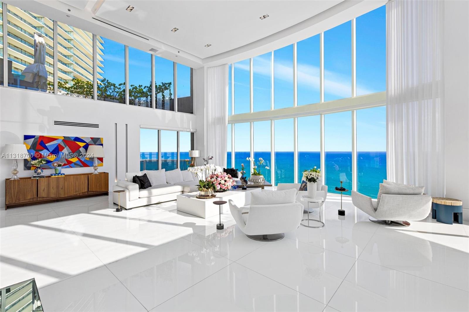 Photo 9 of 48 of 18911 Collins Ave 3701 condo