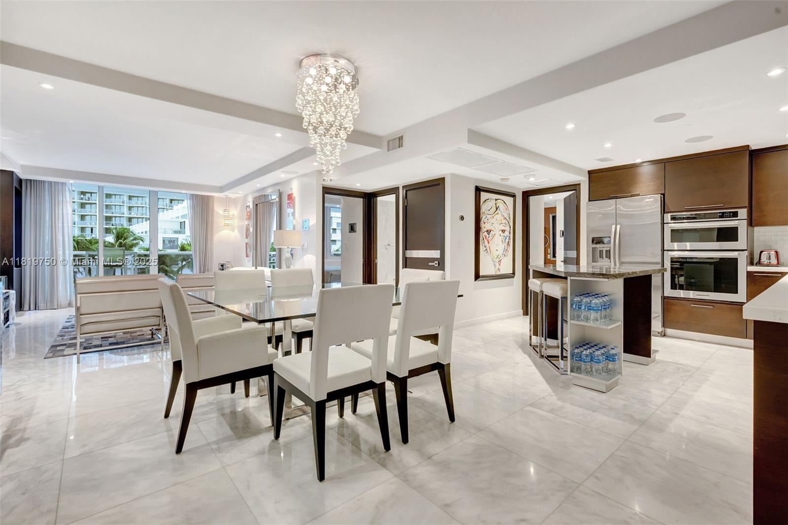 RONEY PALACE CONDO - Residential Lease