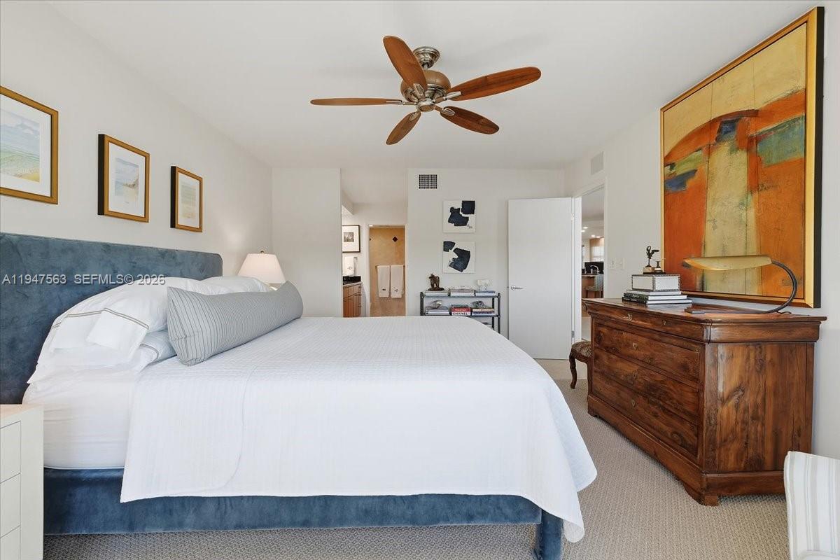 BAYSHORE TOWERS - Residential