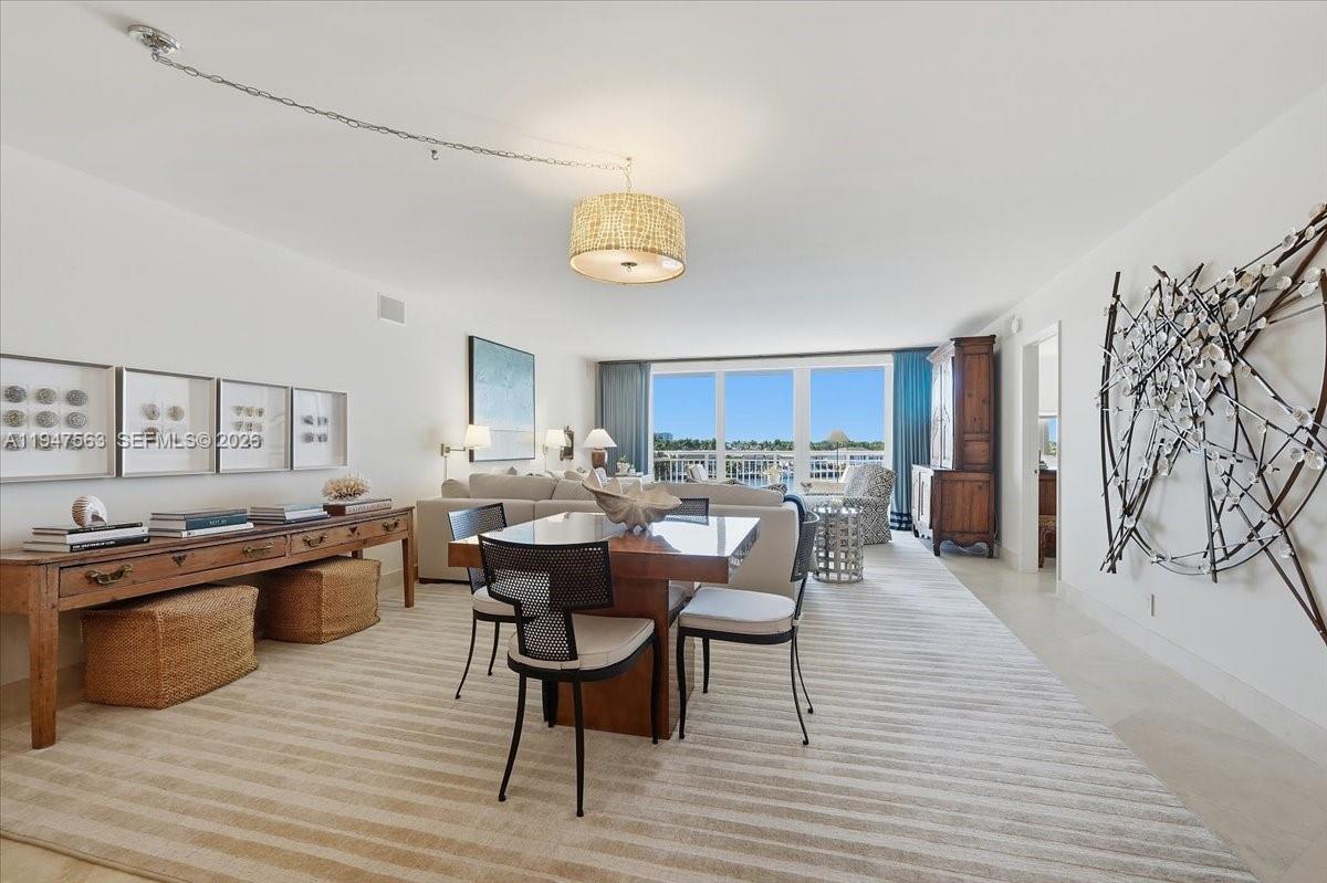 BAYSHORE TOWERS - Residential