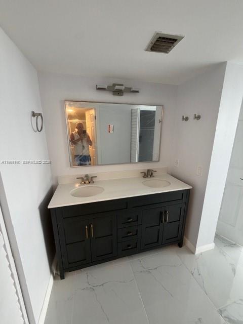 LA MER ESTATES EAST CONDO - Residential Lease