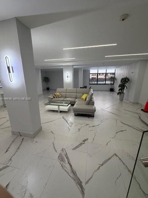 LA MER ESTATES EAST CONDO - Residential Lease