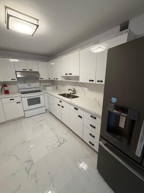 LA MER ESTATES EAST CONDO - Residential Lease