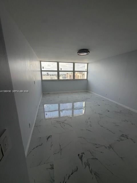 LA MER ESTATES EAST CONDO - Residential Lease