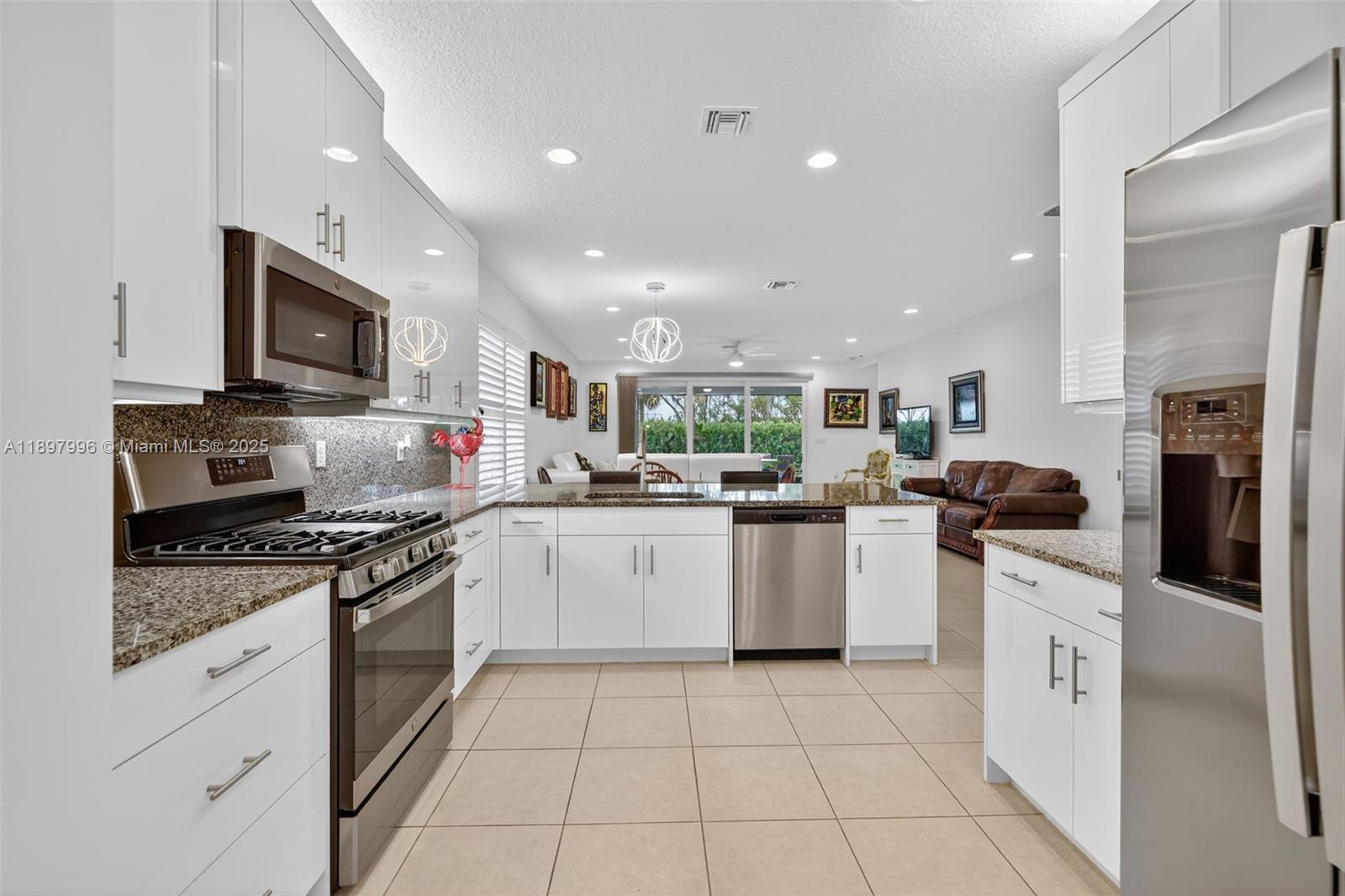 Valencia Grove - Residential