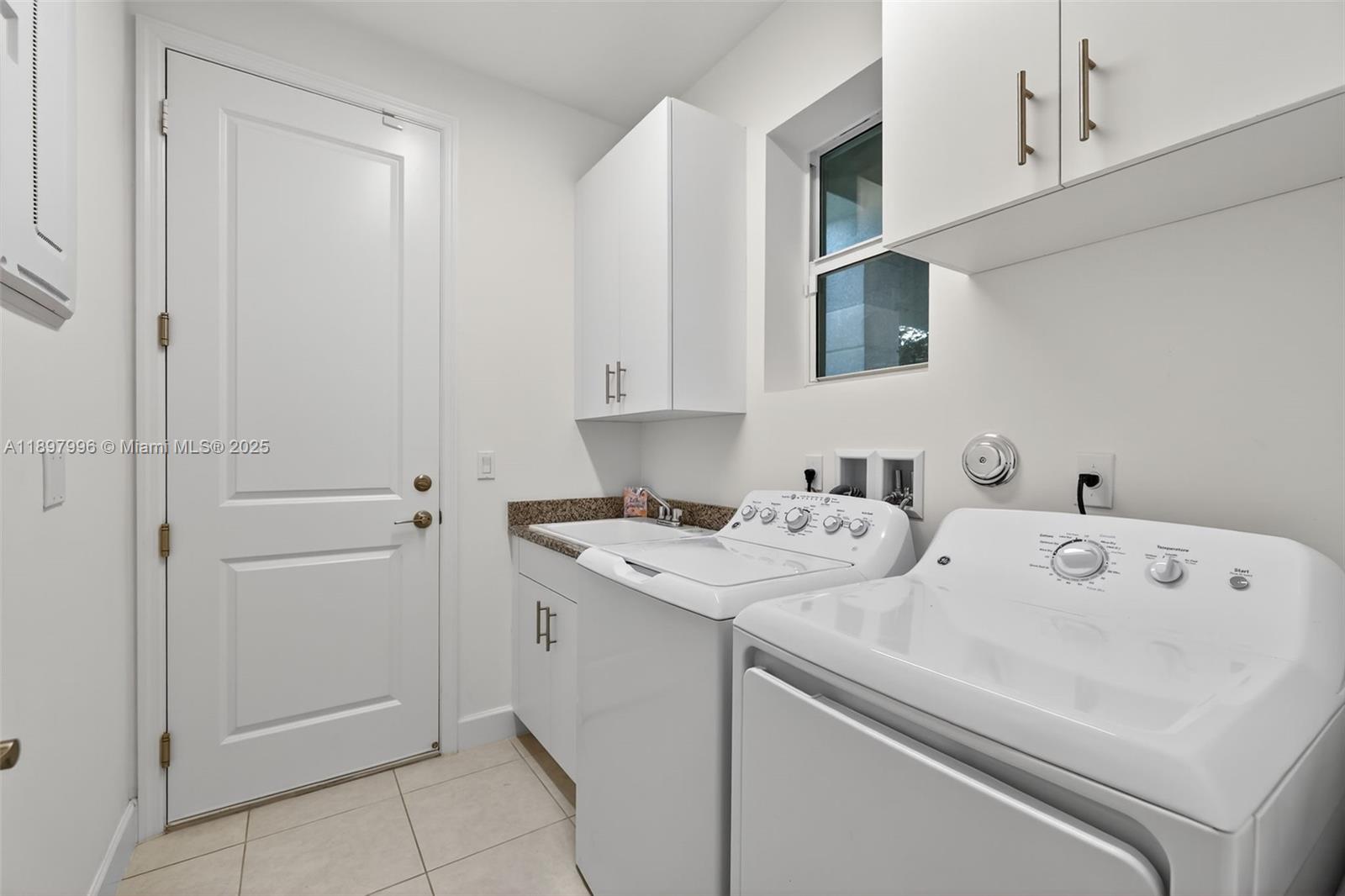 Valencia Grove - Residential