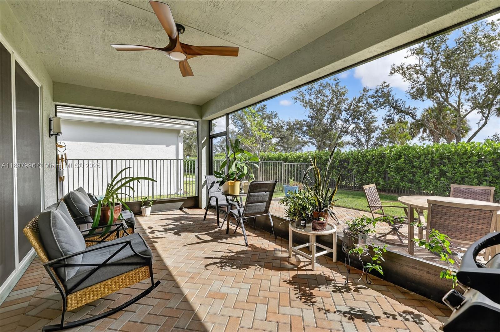 Valencia Grove - Residential