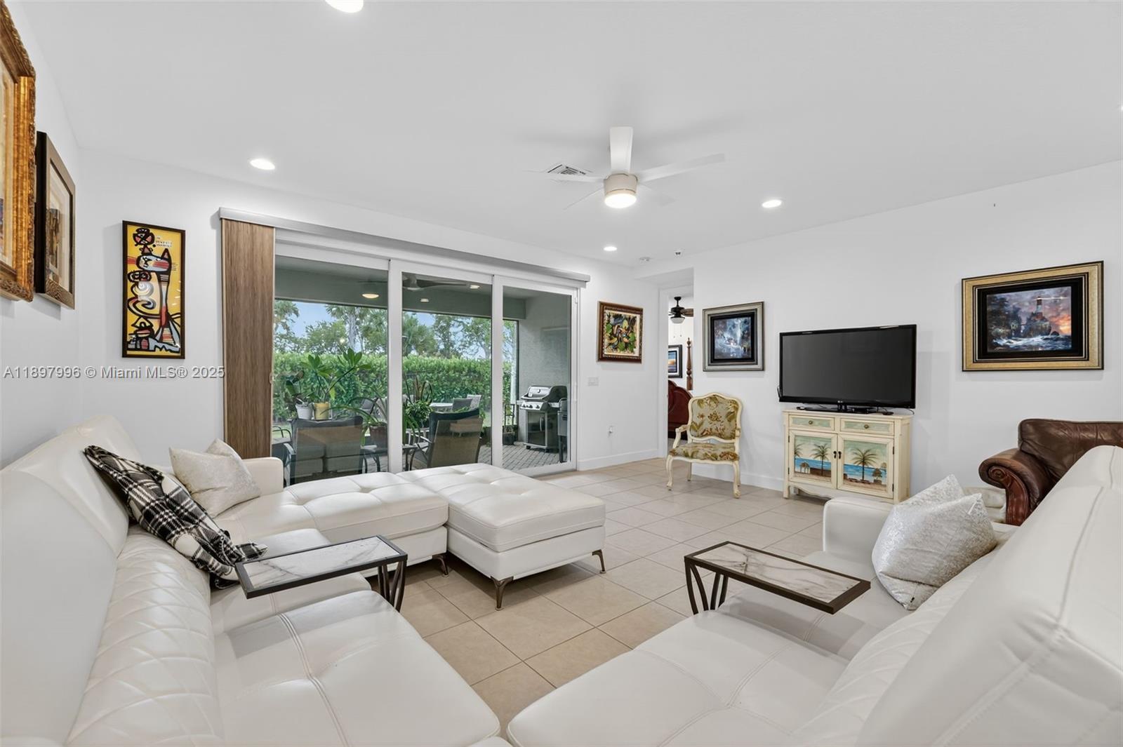 Valencia Grove - Residential