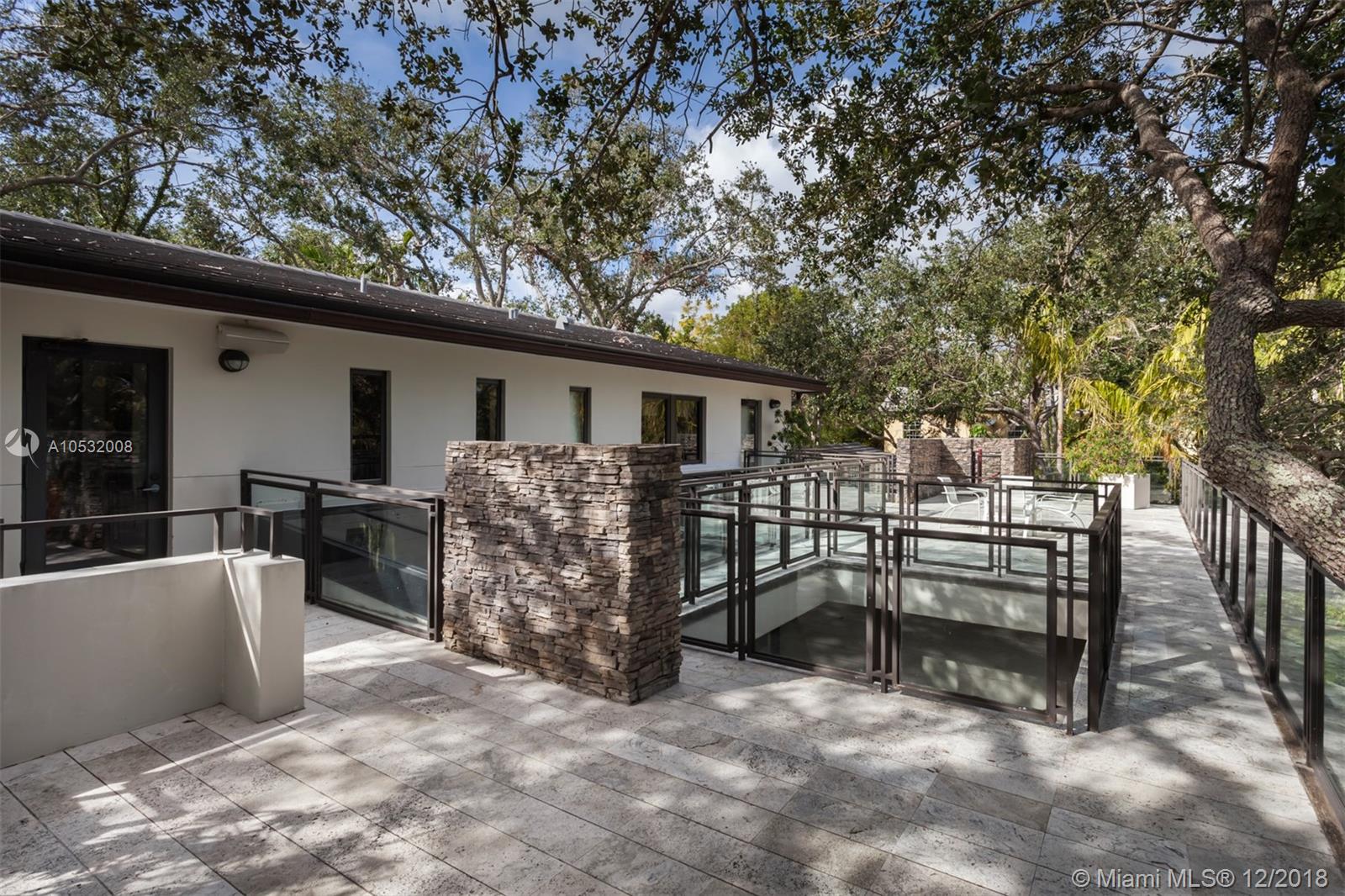 SNAPPER CREEK LAKES SUB - Residential