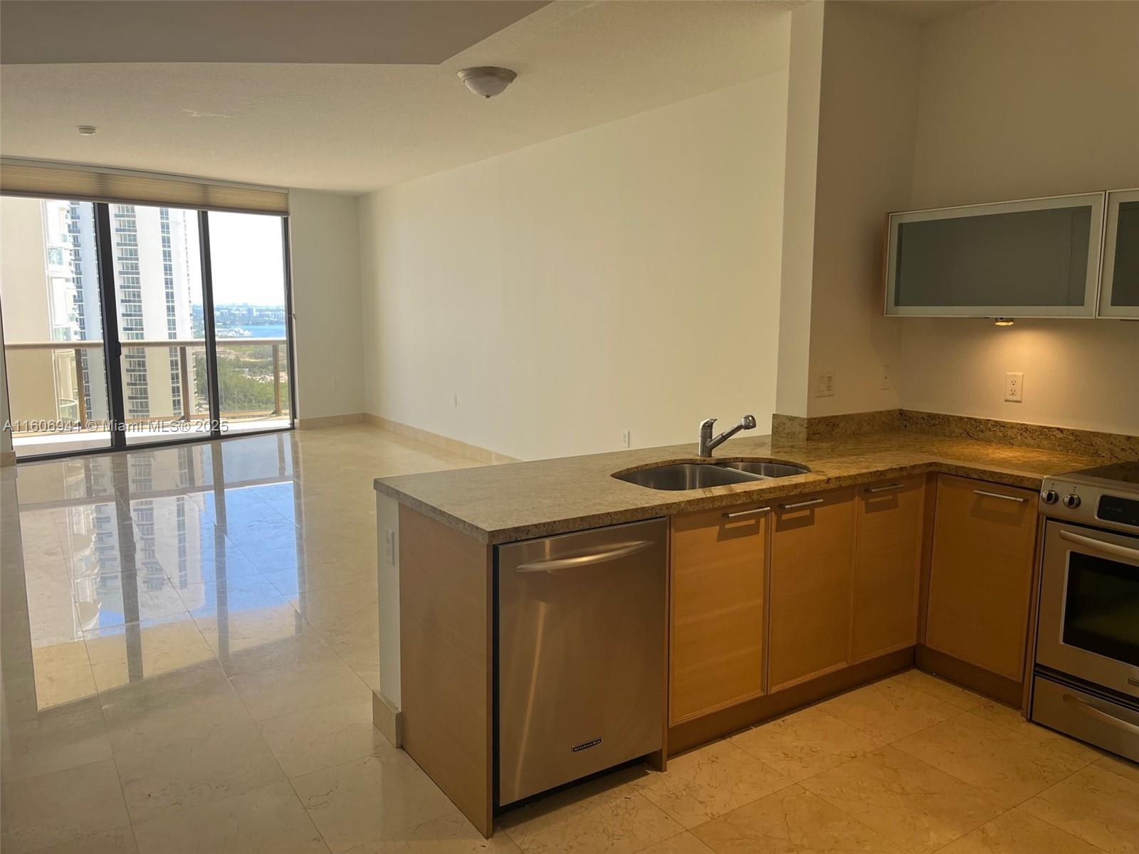 16275 Collins Ave 2603