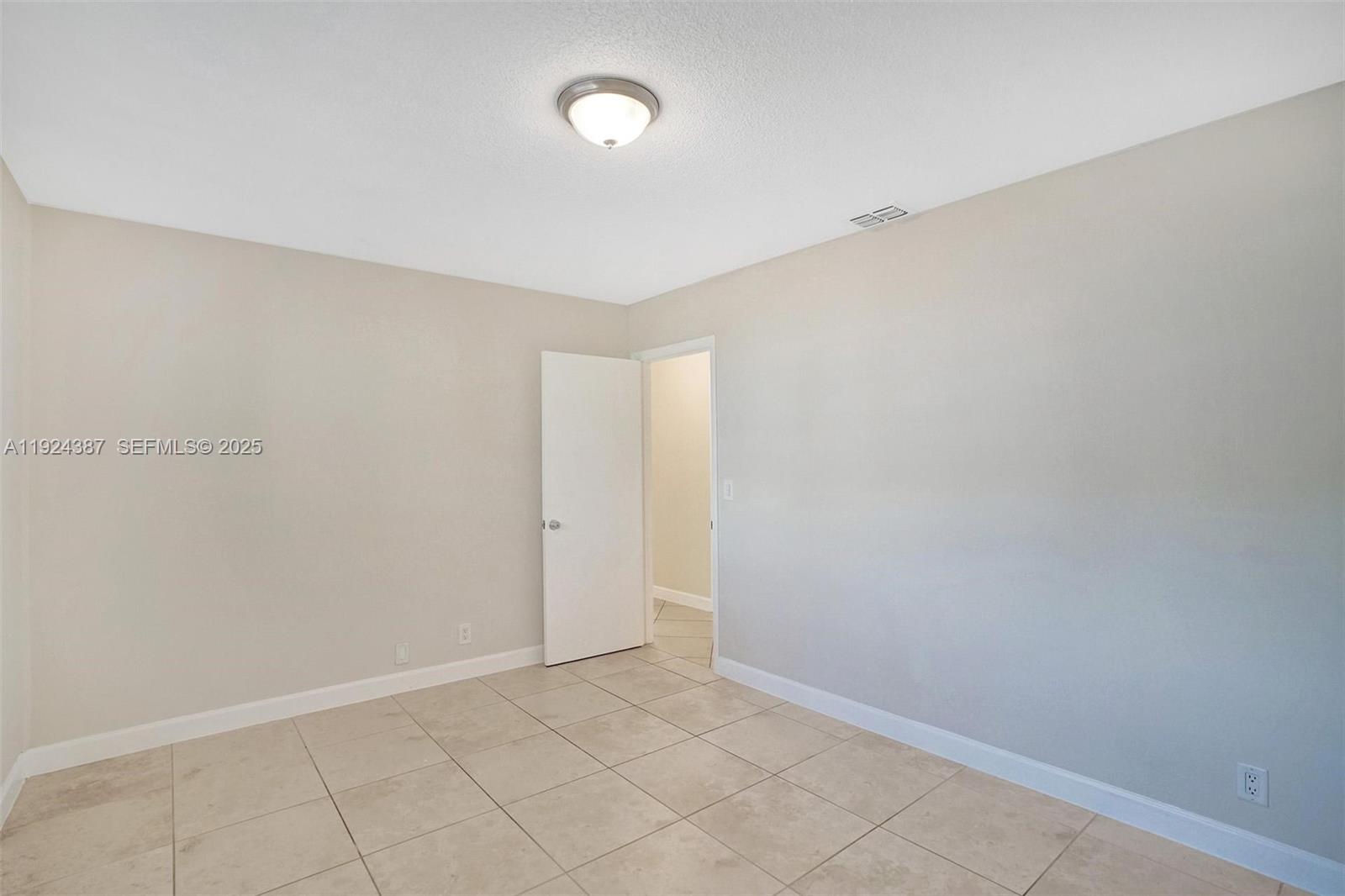 GREEN ACRES - Residential